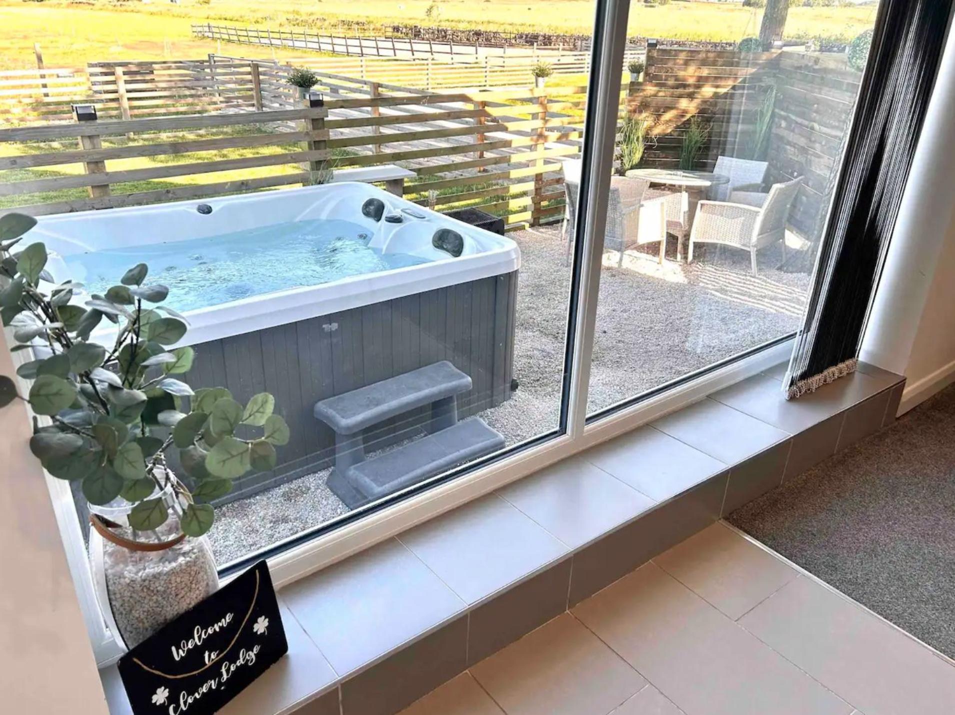 Clover Lodge Chesterfield Exteriör bild